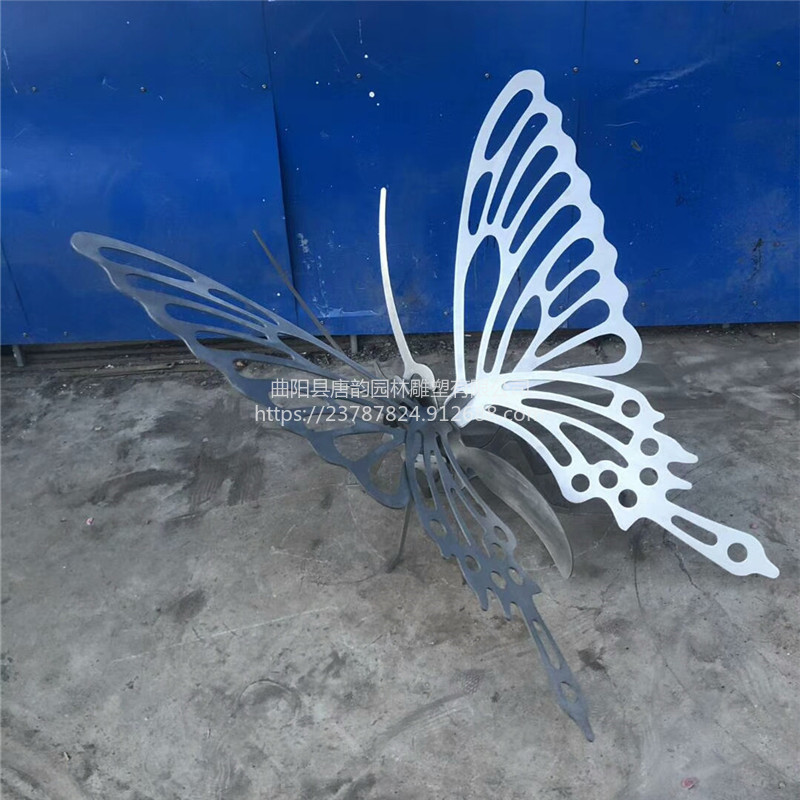 小区不锈钢发光镂空蝴蝶雕塑定做